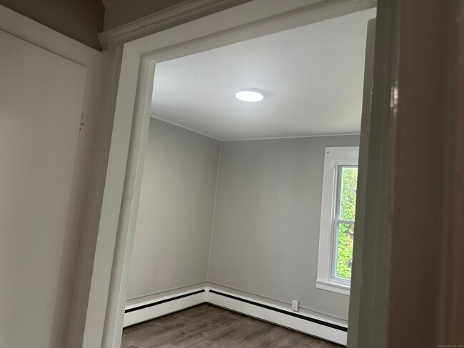 Building Photo - 429 Dixwell Ave