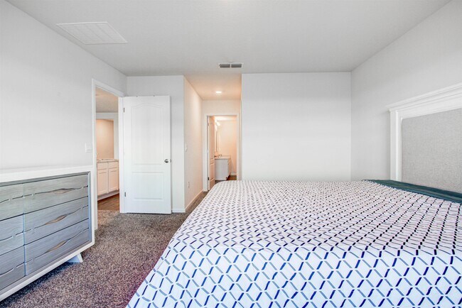 Building Photo - 108 Albacete Rd