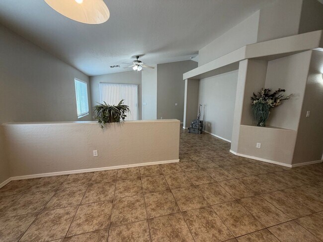 Building Photo - 4 Bedroom on Large Lot in Queen Creek