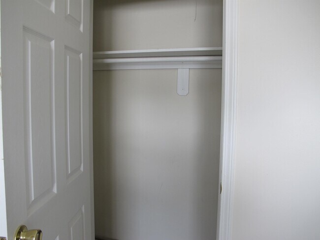 Building Photo - 213 Prospect St