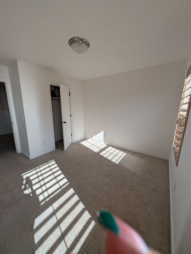 Building Photo - Beautiful 3 Bedroom Condo for Rent in Draper
