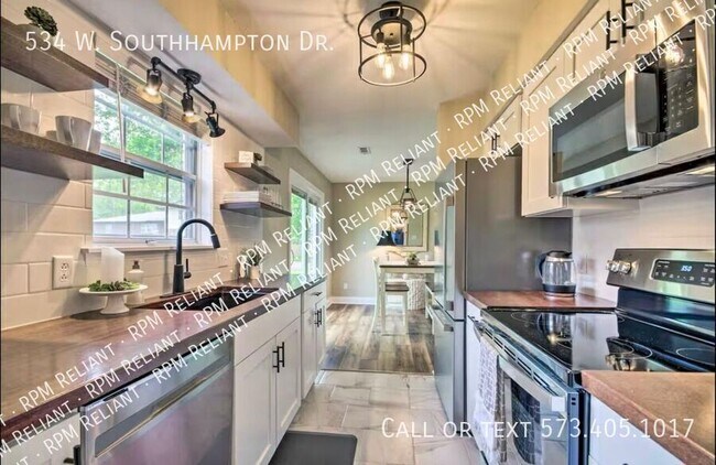Building Photo - 534 W Southampton Dr