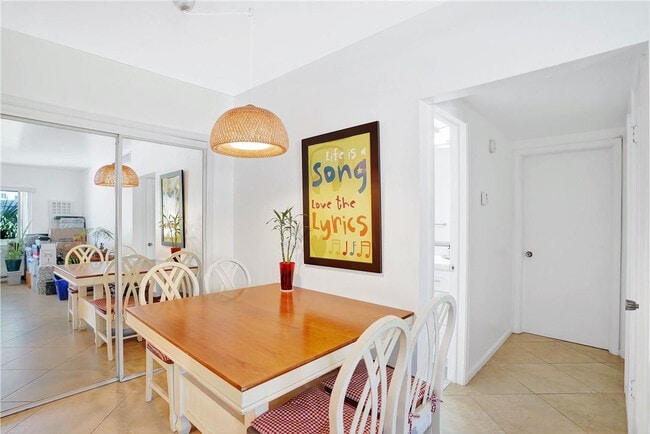 Building Photo - 5700 NE 22nd Way