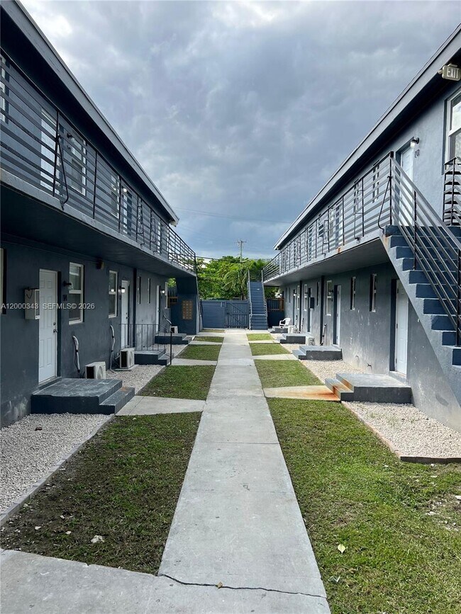 Building Photo - 1191 NW 8th Street Rd