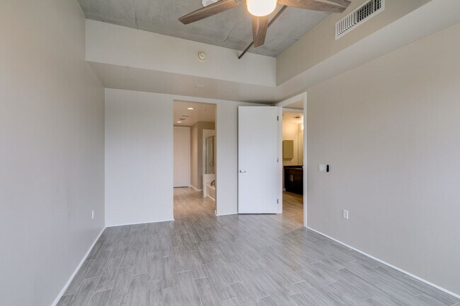 Building Photo - Modern High-Rise Living at Juhl with City Views