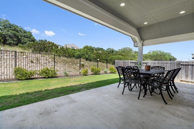 Building Photo - 332 Saturnia Dr