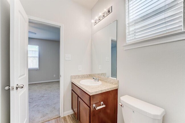 Building Photo - 5842 Adelaide River Dr
