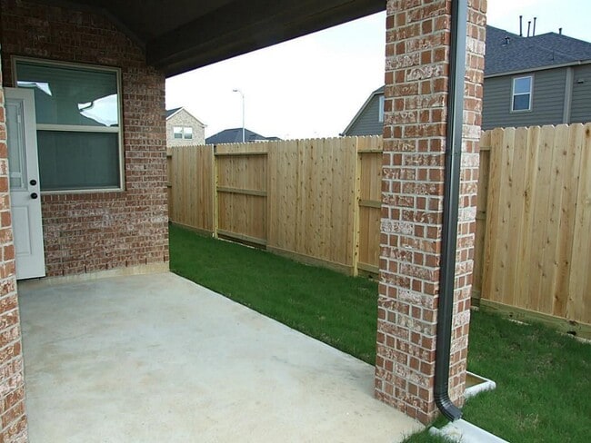 Building Photo - 29027 Crystal Rose Ln