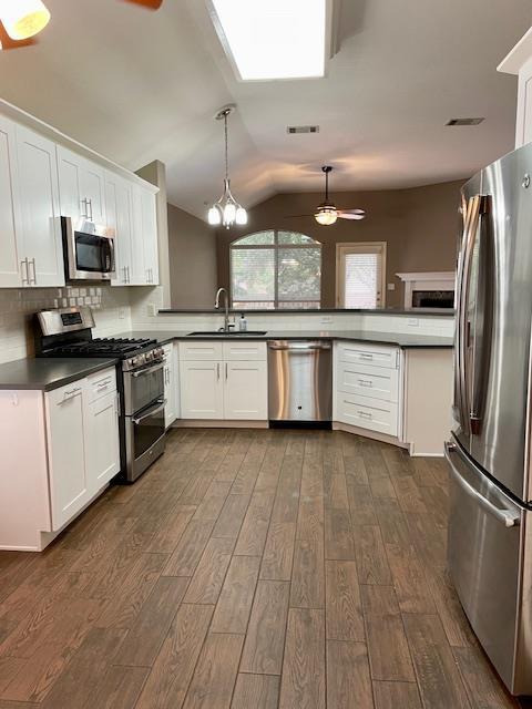 Building Photo - 10225 Broomflower Dr