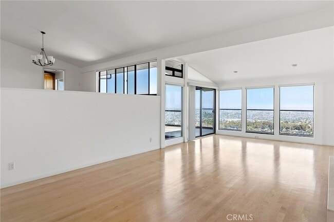 Building Photo - 972 Via Rincon