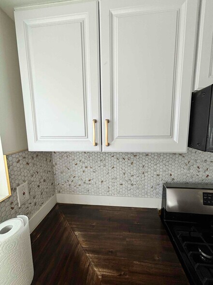 Building Photo - 43 Ross St