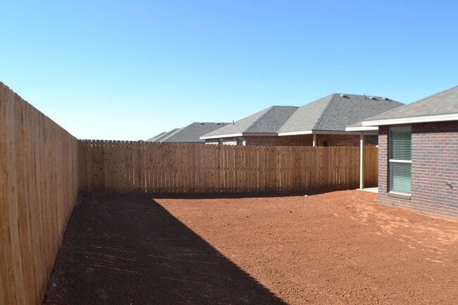 Building Photo - House For Lease in Midland