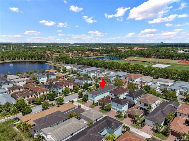 Building Photo - 1127 Faulkner Ter