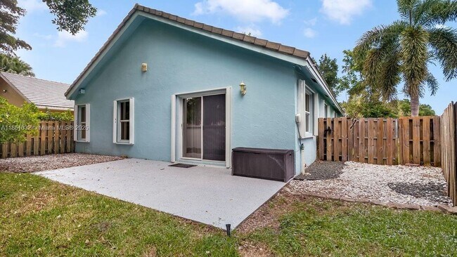 Building Photo - 2957 Quail Run Ln