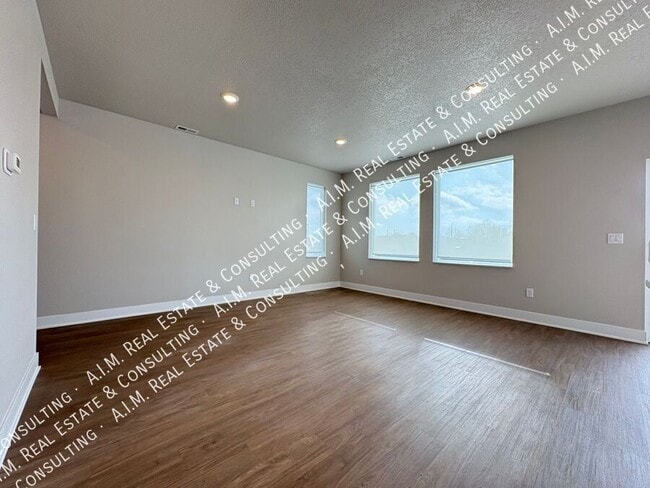 Building Photo - 284 Caspian Ct