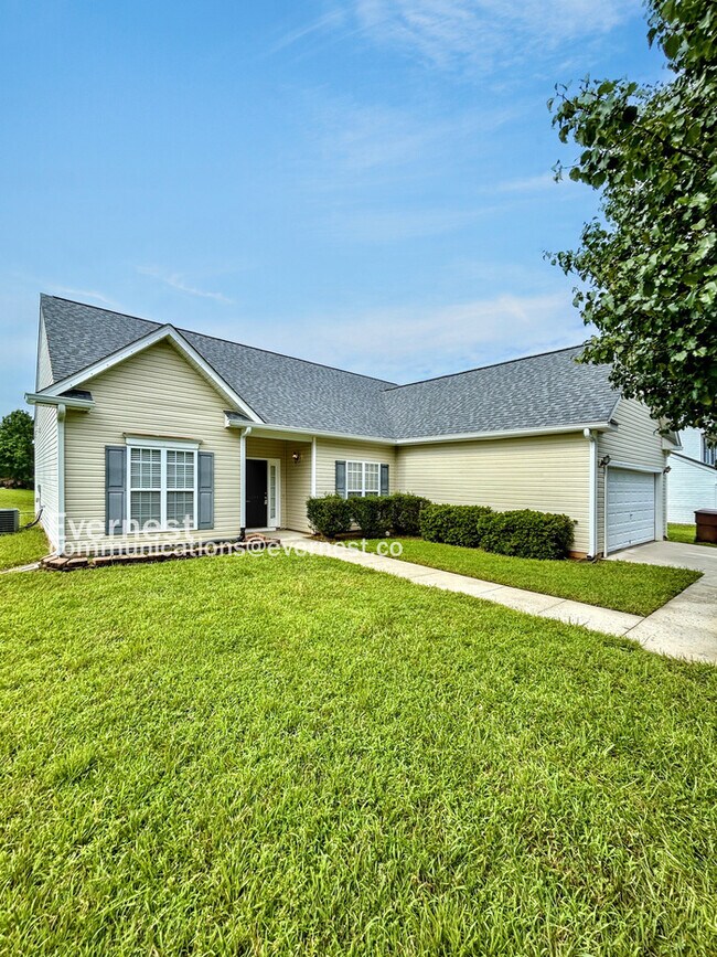 Building Photo - Spacious 3 Bedroom Home in High Point / Up...