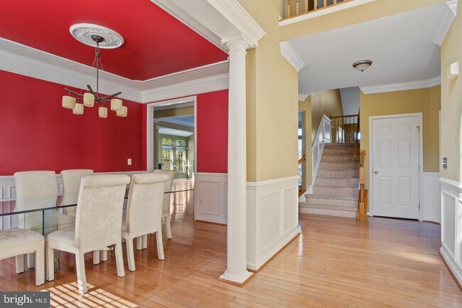 Building Photo - Spacious 4-Bedroom Home with Lake Views & Finished Basement