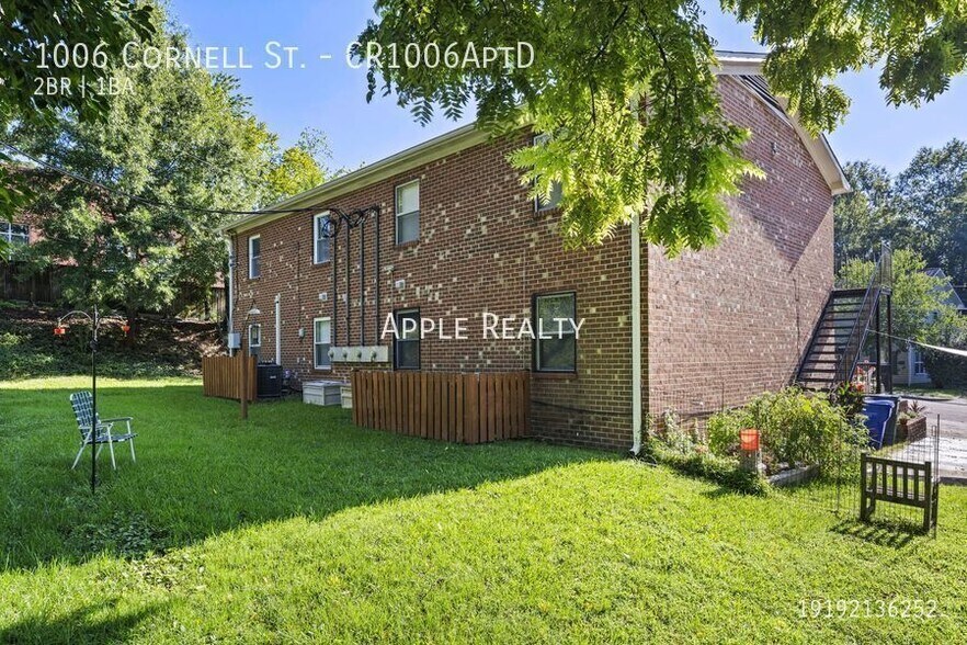 Building Photo - 1006 Cornell St