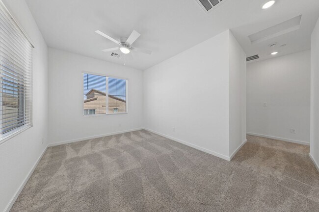 Building Photo - Brand New 3-Bed + Loft Home in Cadence wit...