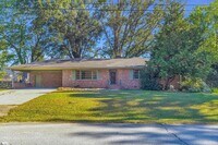 Building Photo - 113 Willenhall Ln