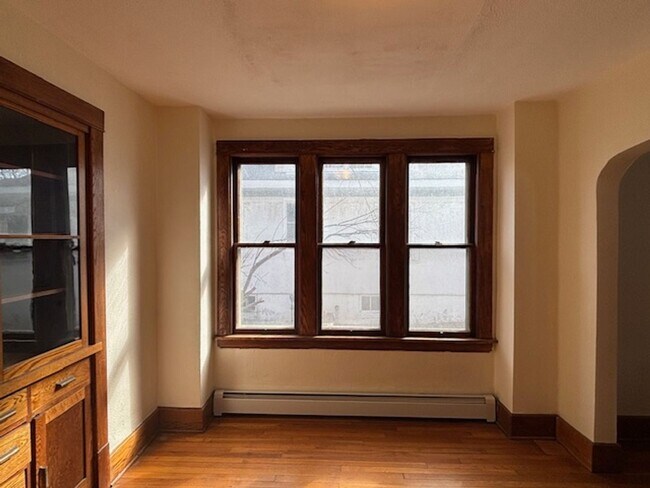 Building Photo - 2 BR/1 BA Single-Family Home in the Mac-Groveland Neighborhood!