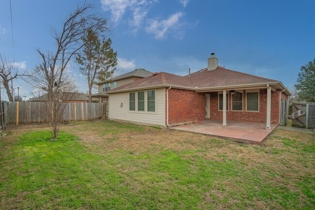 Primary Photo - 202 Starlight Dr