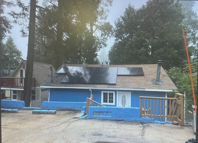 Building Photo - 767 Woodland Rd