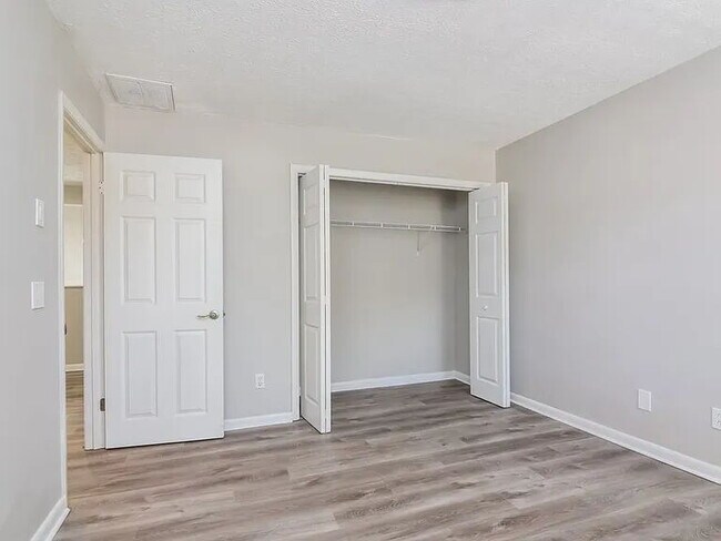 Building Photo - Charming Smart Home | Pet Friendly + Reserve Now Before It’s Gone