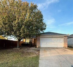 Building Photo - 1710 White Oak Rd