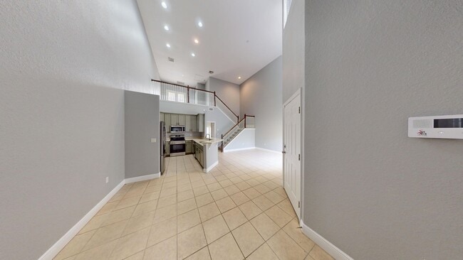 Building Photo - Beautiful 2 Bed 2.5 Bath Townhouse in Magn...