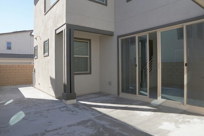 Building Photo - 74371 Nichols Dr