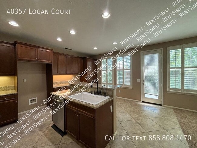 Building Photo - 40357 Logan Ct