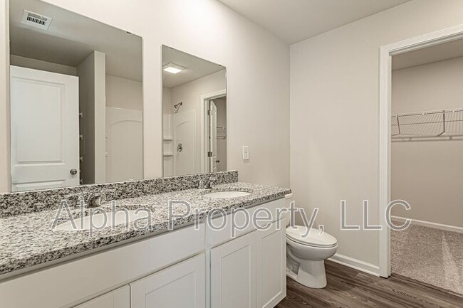 Building Photo - 4107 Garrison Ln