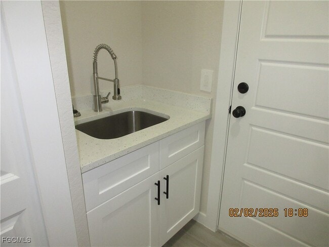 Building Photo - 208 NW 6th St