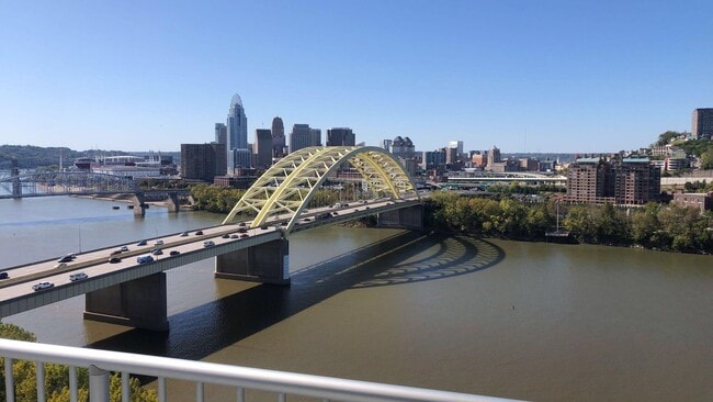 Building Photo - 400 Riverboat Row