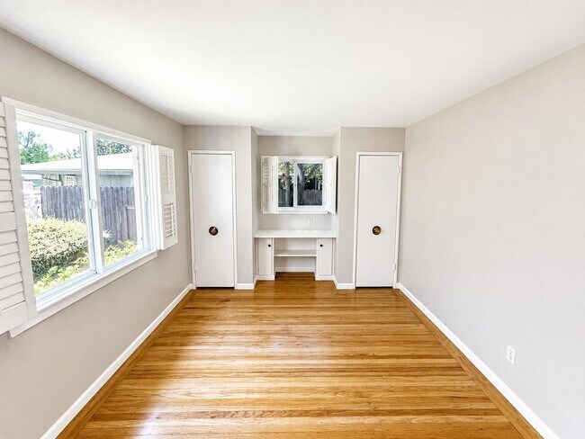 Building Photo - Bright & Spacious 3-Bedroom Home with Expansive Yard in Sacramento