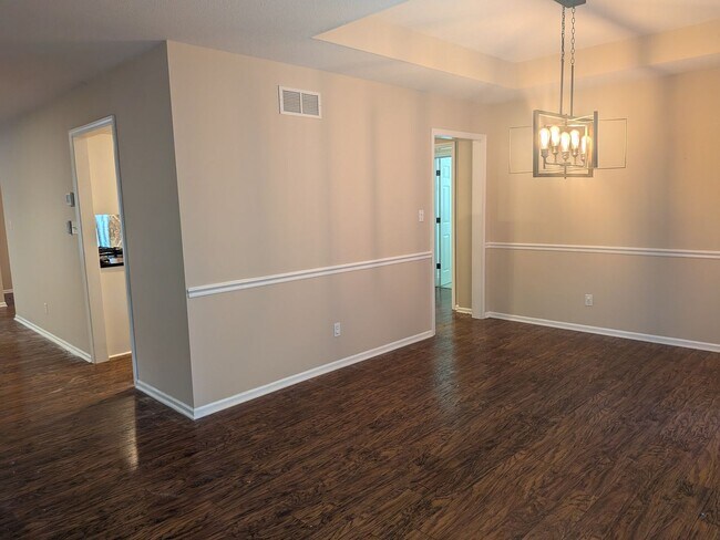 Building Photo - 4108 Cedar Crest Ln