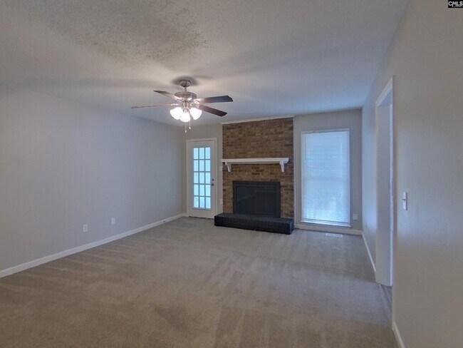 Building Photo - 116 Glenshannon Dr