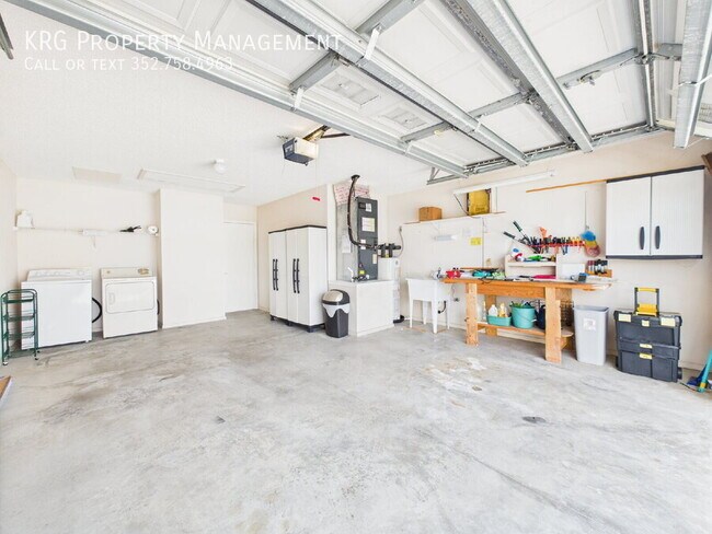 Building Photo - 480 Hildalgo Dr