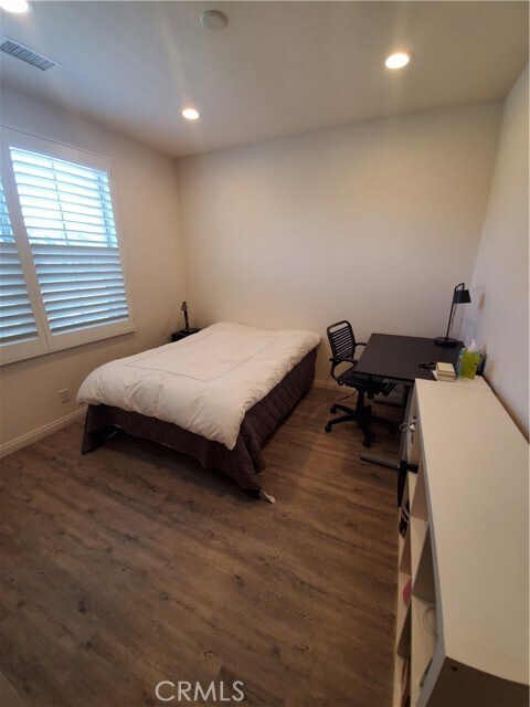 Building Photo - 110 Parkwood