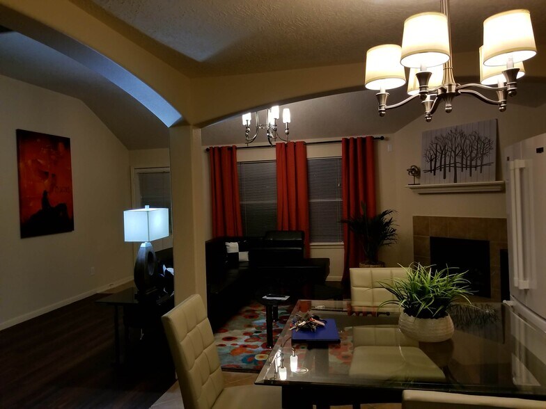 Primary Photo - 3311 Maris Way