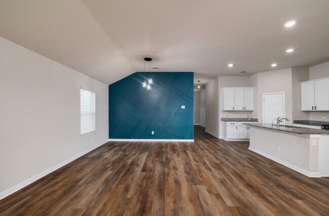 Building Photo - "Spacious 4-Bedroom Home in Converse with ...