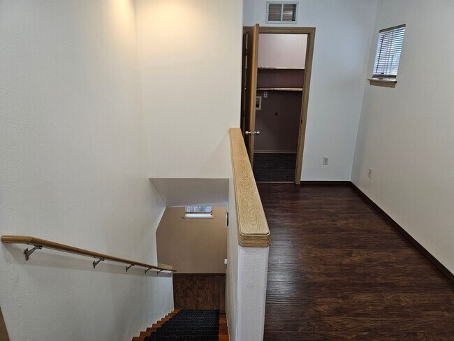 Building Photo - 14906 99th Way Southeast