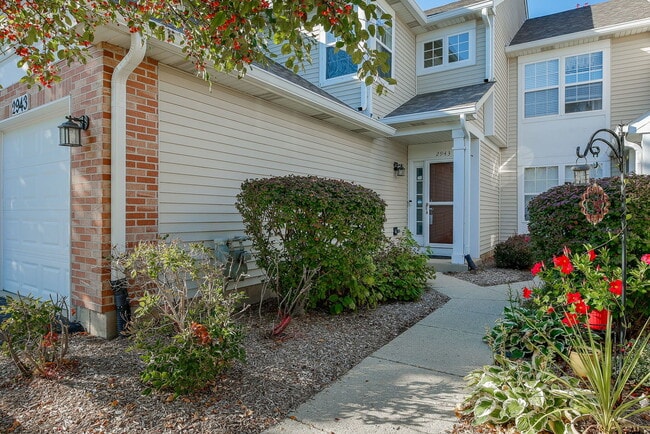 Building Photo - 2943 Kentshire Cir