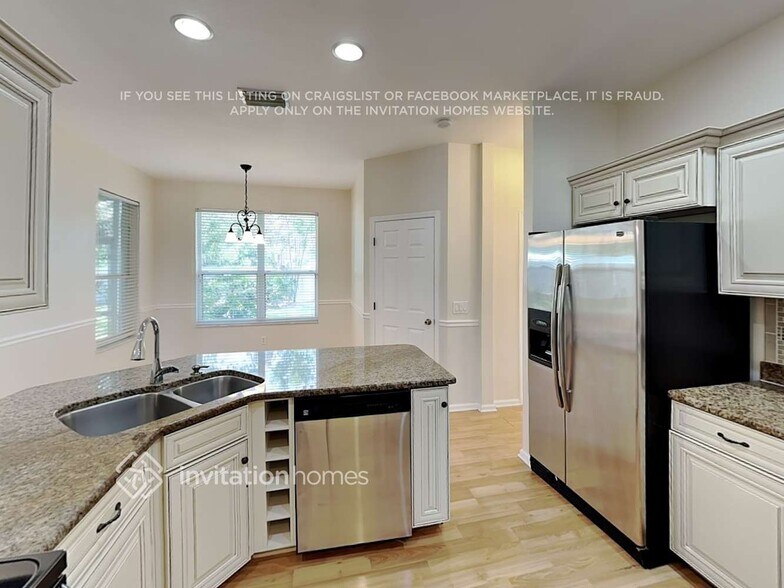 Building Photo - 4259 Tennyson Way