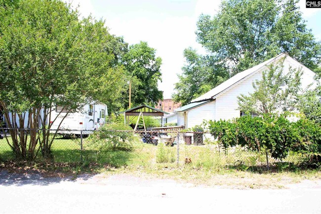 Building Photo - 116 Timmerman St