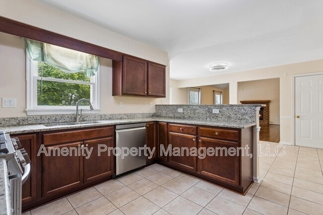 Building Photo - 1012 Austenwood Ct