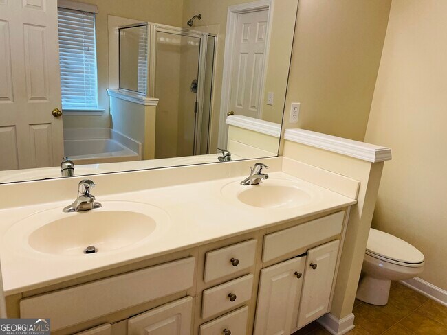 Building Photo - 2042 Appaloosa Way