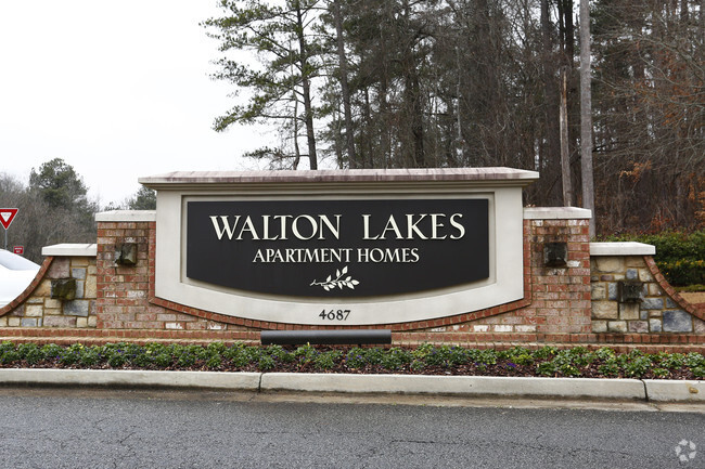 Building Photo - Walton Lakes