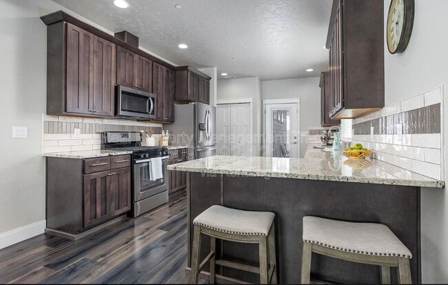 Building Photo - 4646 Corvina St